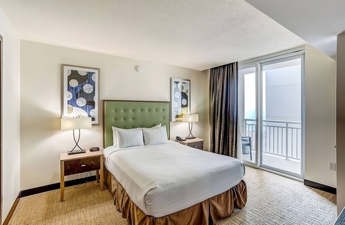 Northeast Virginia Beach Hotel | A Peaceful Beach Retreat! Fully-equipped Kitchen, Outdoor Swimming Pool!