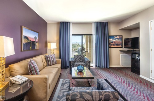 Terra Lago Hotel | After Coachella Fest Special - 2bd, 2bth, full kitchen sleeps 6 -Perfect!
