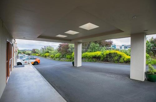 Albany Hotel | Albany Executive Motor Inn Limited