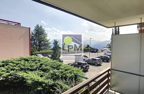 Leysin Apartment | Andersen 01 Charming 25m2 studio ideal for a couple, located in the centre of the village and near t