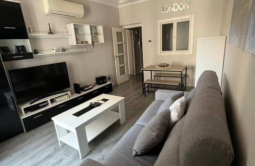 Malasana Apartment | Apartment between Malasaña and Plaza España
