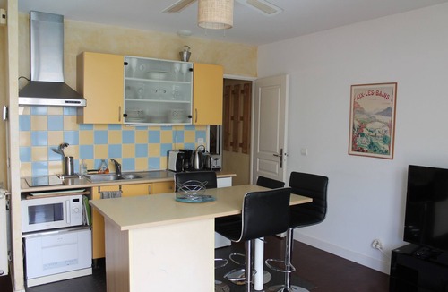 Brison-Saint-Innocent Apartment | Apartment 'In the Heart of the Riviera des Alpes' with Lake View, Shared Pool and Wi-Fi