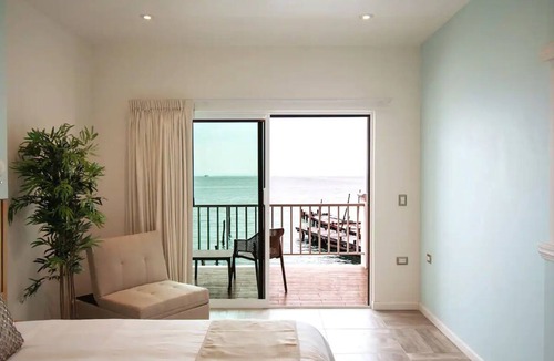 Centro - Supmza 001 Hotel | Bartolome Oceanfront Suites