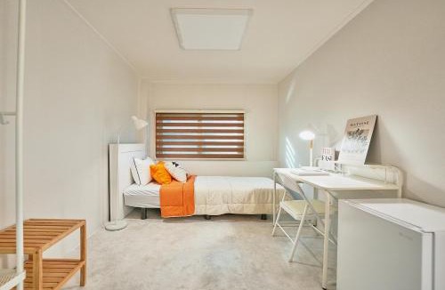 Guri Hostel | Be Stay