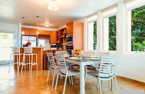 Puntas Condo | Beachfront ★ Pool ★ All New ★ AC ★ Free Gated Prkng ★ Laundry ★ WiFi ★ 1st Floor