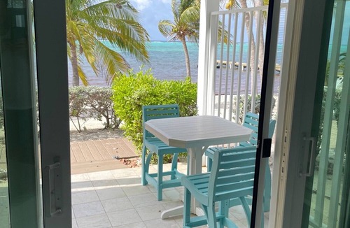 Blossom Village Condo | BEACHFRONT RELAXATION IN LITTLE CAYMAN