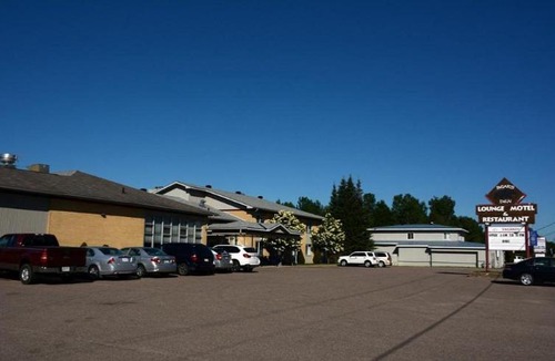 Deep River Hotel | Bear's den Lounge and Motel