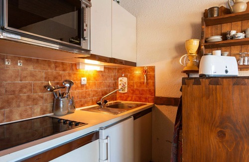 Le Bettex Apartment | Beautiful apartment for 4 people with WIFI, pool, TV, balcony, pets allowed and parking
