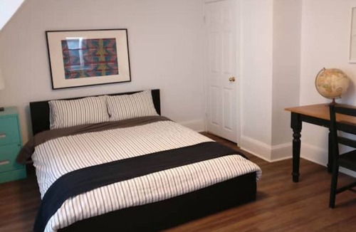 Church and Wellesley House | Beautiful Downtown Apartment