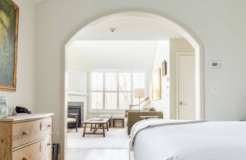 Rowley Hotel | Briar Barn Inn
