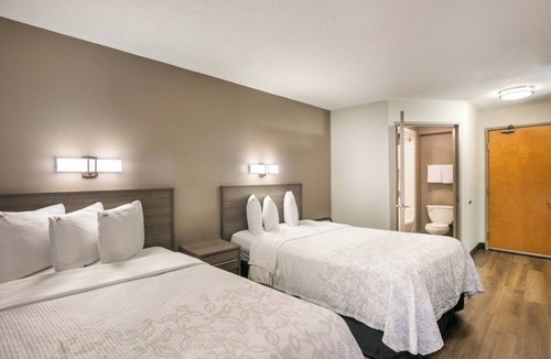 Saugus Hotel | Bright & Modern Space Perfect for Families or Pet Owners Near Fenway Park