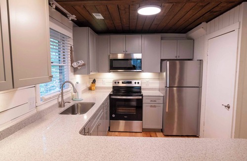Mount Jackson Cabin | Charming 4-bedroom cabin near Bryce Resort