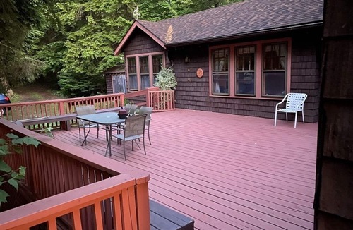 Otis Cottage | Charming cedar shingle cottage