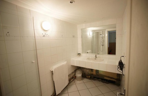 Villar-d'Arene House | Chez Jean Pierre - Room 3pers in a 17th century house - n 7