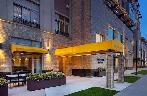 Fitzsimons Hotel | City Sophistication: Large Suite near Southlands Shopping Center! Dogs Allowed!