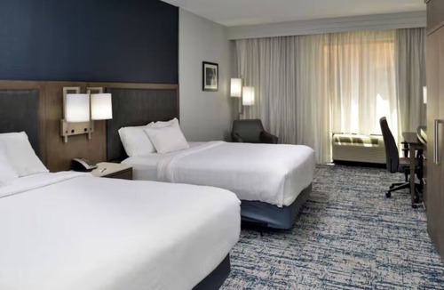 Downtown Wilmington Hotel | Comfortable Lodging in Downtown w/Outdoor Pool Near Historic Landmark | 4 Units