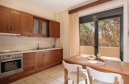 Kamisiana Villa | Corali Villa II - Seaview, Pool & 450m to Beach