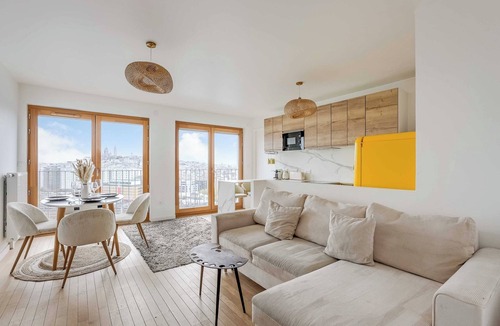 Quartier de la Goutte-d'Or Apartment | Cosy Flat - 1bdr/4p - View on the Sacre-coeur