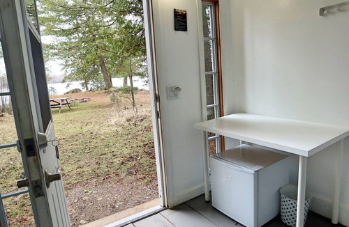 Killaloe Cabin | Couples Glamping Cabin for Nature Getaway on Golden Lake