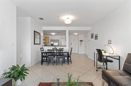 Coral Way Condo | Cozy 3BR/2BA King Bed Free Parking Pet-Friendly