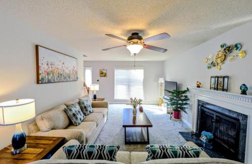 Cary House | Cozy 3BR 3BA Entire House near RTP RDU Cary Apex