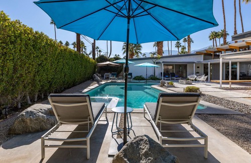 Sunrise Villas House | Deepwell Mid-Century Classic