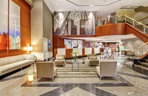 Bay Street Corridor Hotel | DoubleTree by Hilton Toronto Downtown