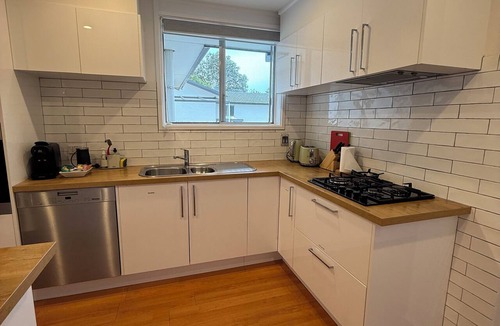 Duffy House | Duffy Family House: 3BR, 4B, Pet- Friendly Big Yard Entire home in Duffy ACT