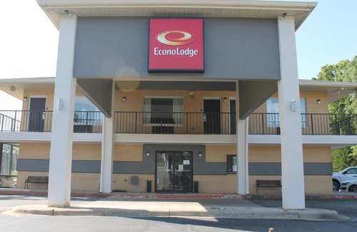 Cheraw Hotel | ECONOLODGE