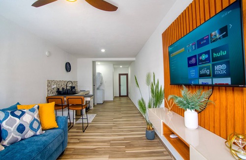 Islote Apartment | Executive Studio 3 min beach,A/C, safety and parking