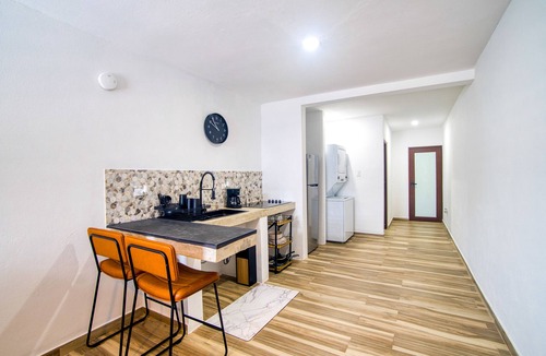 Islote Apartment | Executive Studio 3 min beach,A/C, safety and parking
