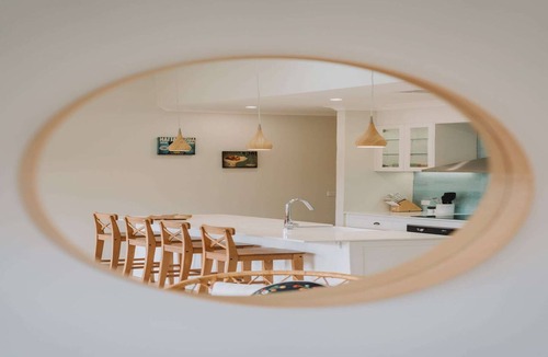 Narrabundah Apartment | Exquisitely Spacious 3-Bed Home