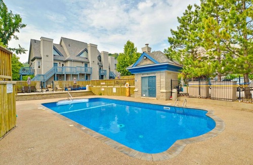 Craigleith Condo | Family North Creek Condo w/Pool, Hot Tub, Tennis!