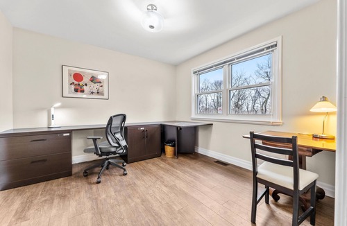 Kingston House | Five star equipped 4 bedroom plus pull out in bsmt, near lake, downtown/Queen's