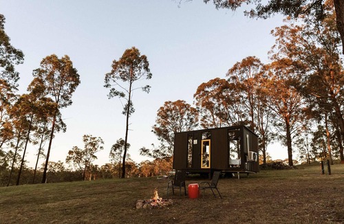 Rainbow Flat House | Four-Sol by Tiny Away