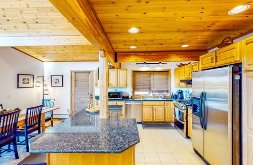 Hinsdale House | Gorgeous Lake Ashmere Home with Private Hot Tub & Lake Views, Screened Porch