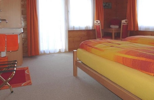 Graechen Apartment | Grächen CH: 5-room apartment with mountain view 4 - 9 people (incl. Parking spot)