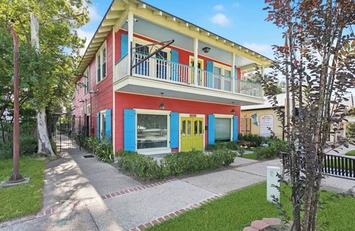 Slidell Apartment | Historic District Home