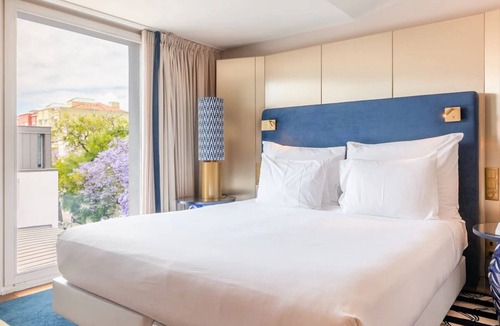 Belem Hotel | Historic Retreat with Indoor Heated Pool & Terrace | Free Parking Included