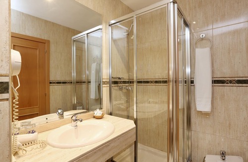 Malasana Hostel | Hostal Sil & Serranos