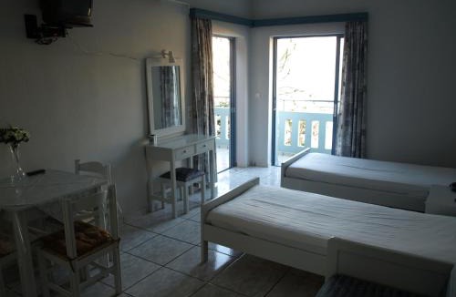 Kato Stalos Apartment | Hotel Kleopatra