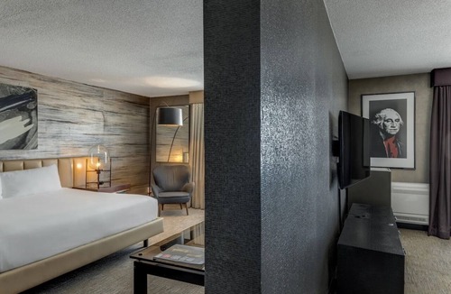 Bay Village Hotel | Immerse in the Bold Spirit of Boston - Opulent Hotel XP near Theater District