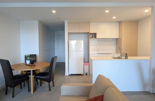 Phillip Apartment | Infinity on Eight ~ Central Woden