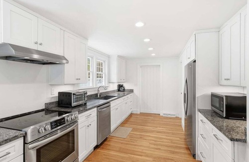 West Harwich House | It's A Shore Thing: 017-H Classic Cape Charm Just Steps from Nantucket Sound