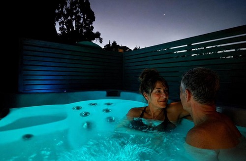 Titirangi Bed & Breakfast | Kitchen Garden Studio Spa - Bed and Breakfast