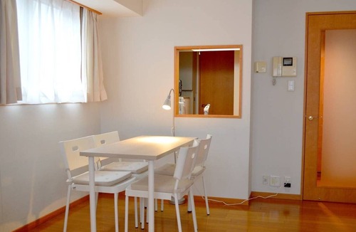 Higashiazabu Condo | Large Cozy Studio at Central: 1 minute from Akabanebashi Station, a super comfortable room in quiet Azabu