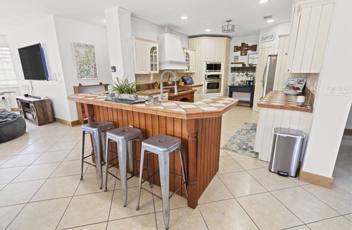 Miami Springs House | Large Family Retreat Pool Game Room Gym Near Beaches Shopping!
