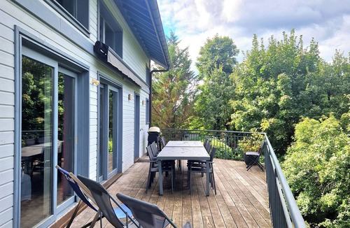 Aix-les-Bains House | Large modern house (sleeps 14) in town center - between lake and mountains