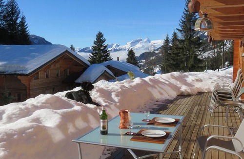 Ormont-Dessus Ski Chalet | Large, sunny, peaceful chalet in the heart of nature in Les Diablerets, Switzerland.