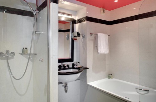 Odeon Hotel | Le Senat